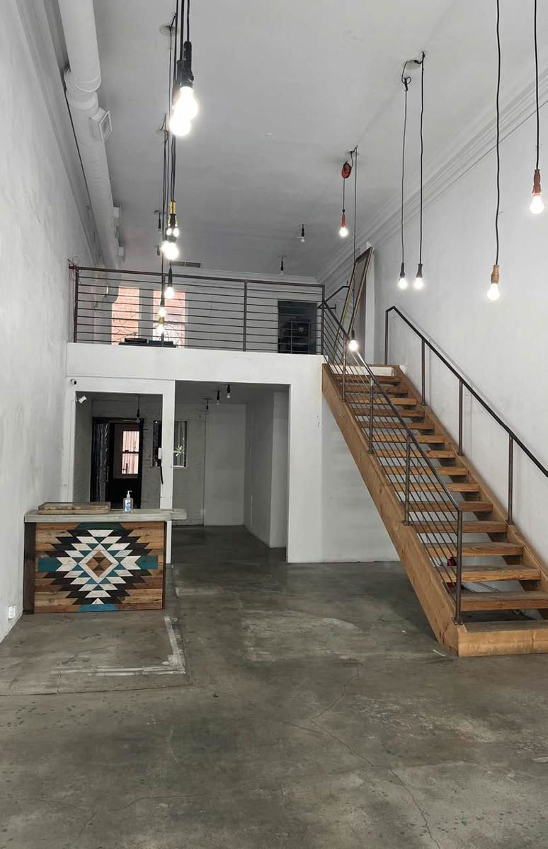 126 S La Brea Ave BRO 4