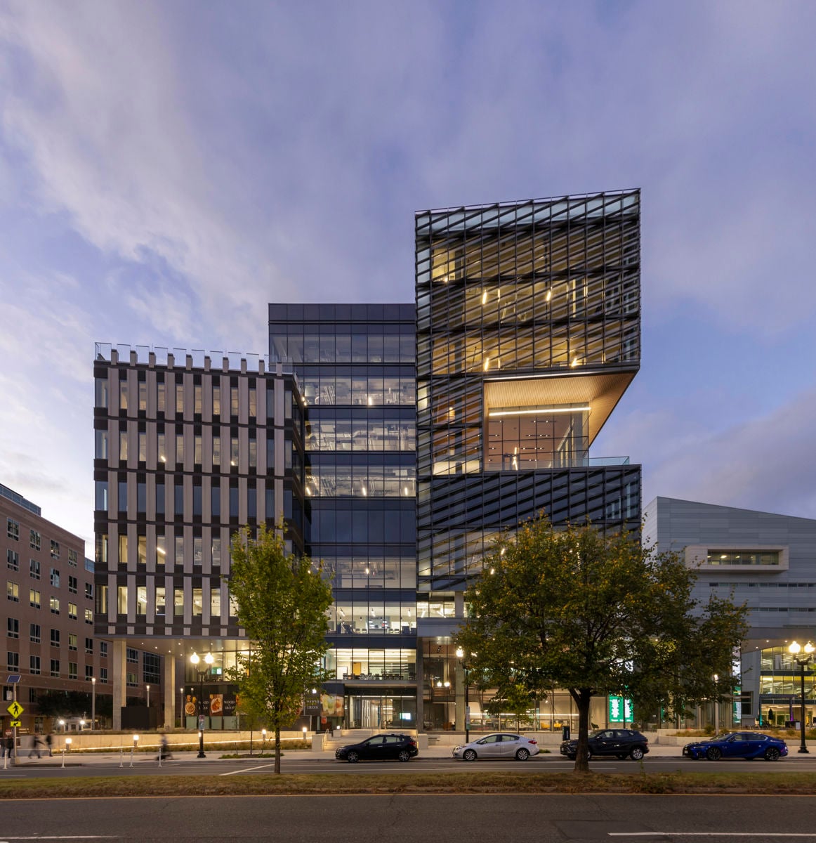 3401 Fairfax Dr - Exterior 5