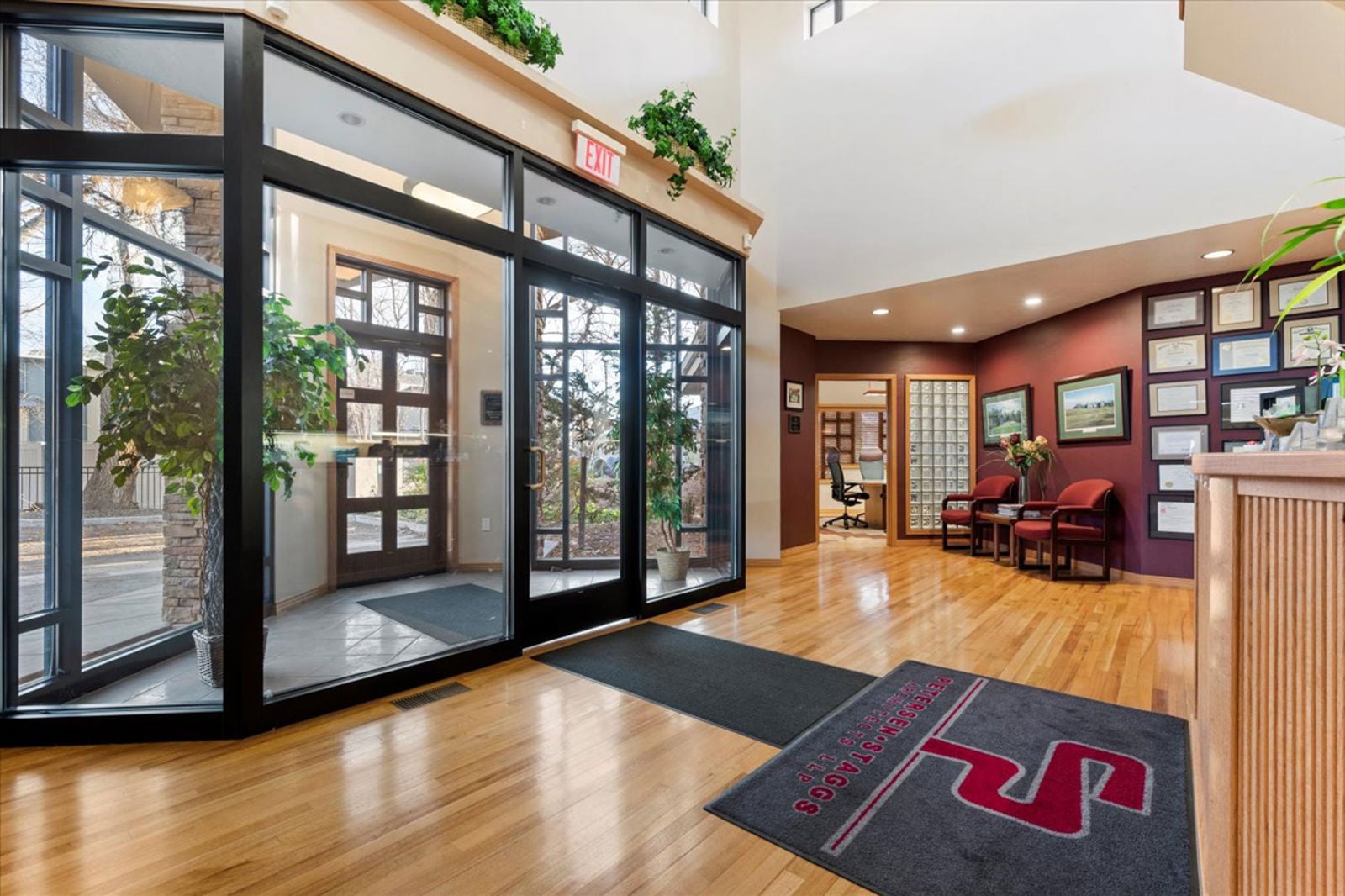 05-5200 W State St - Steph Smith_012