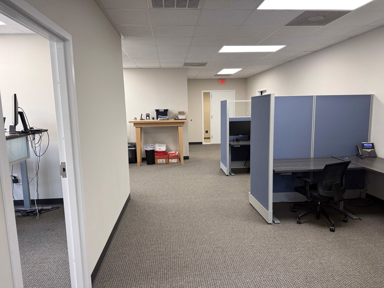 952 Ste 204 Open workspace 3