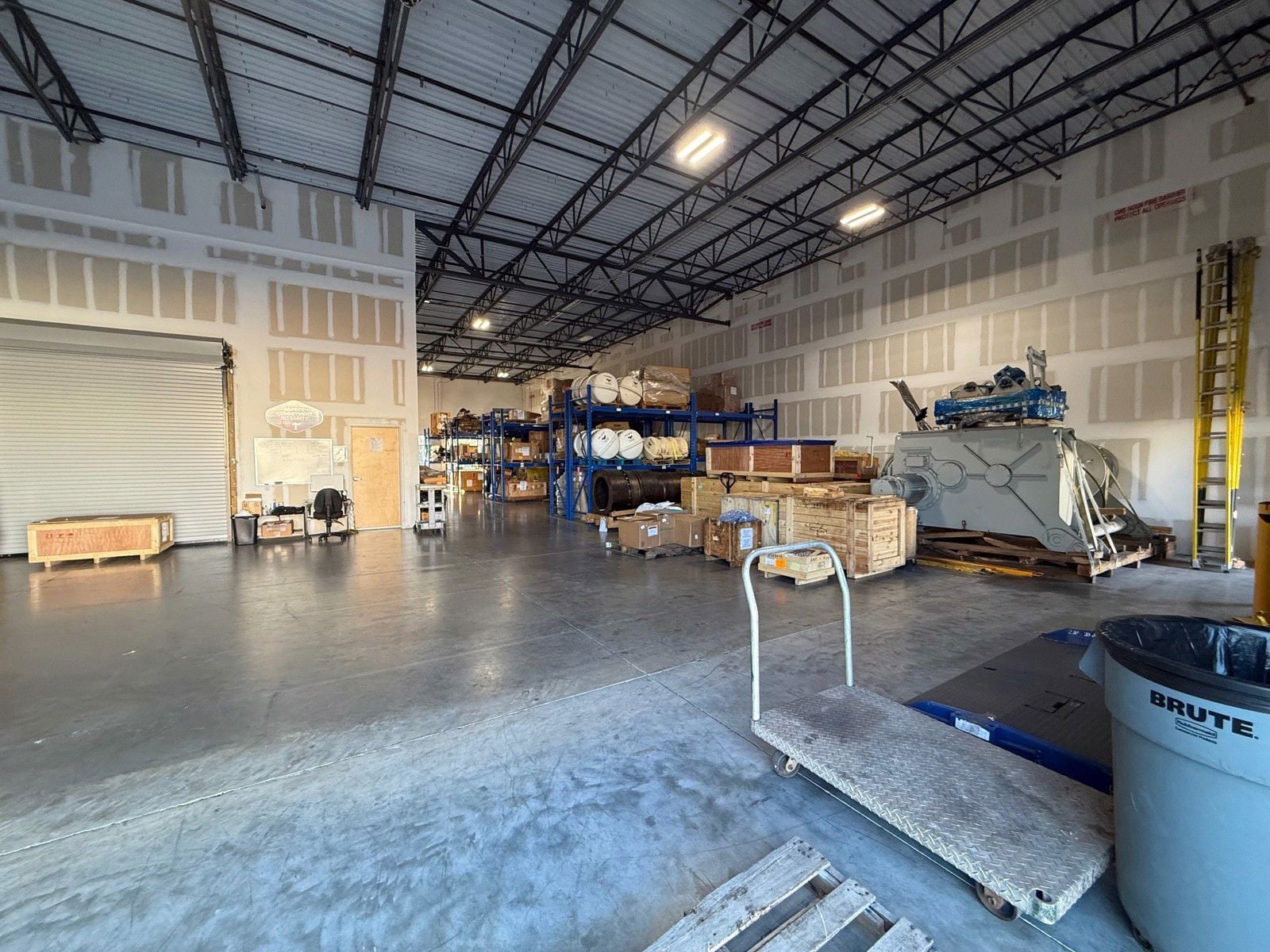 1250 Imeson Park Blvd interior bay area