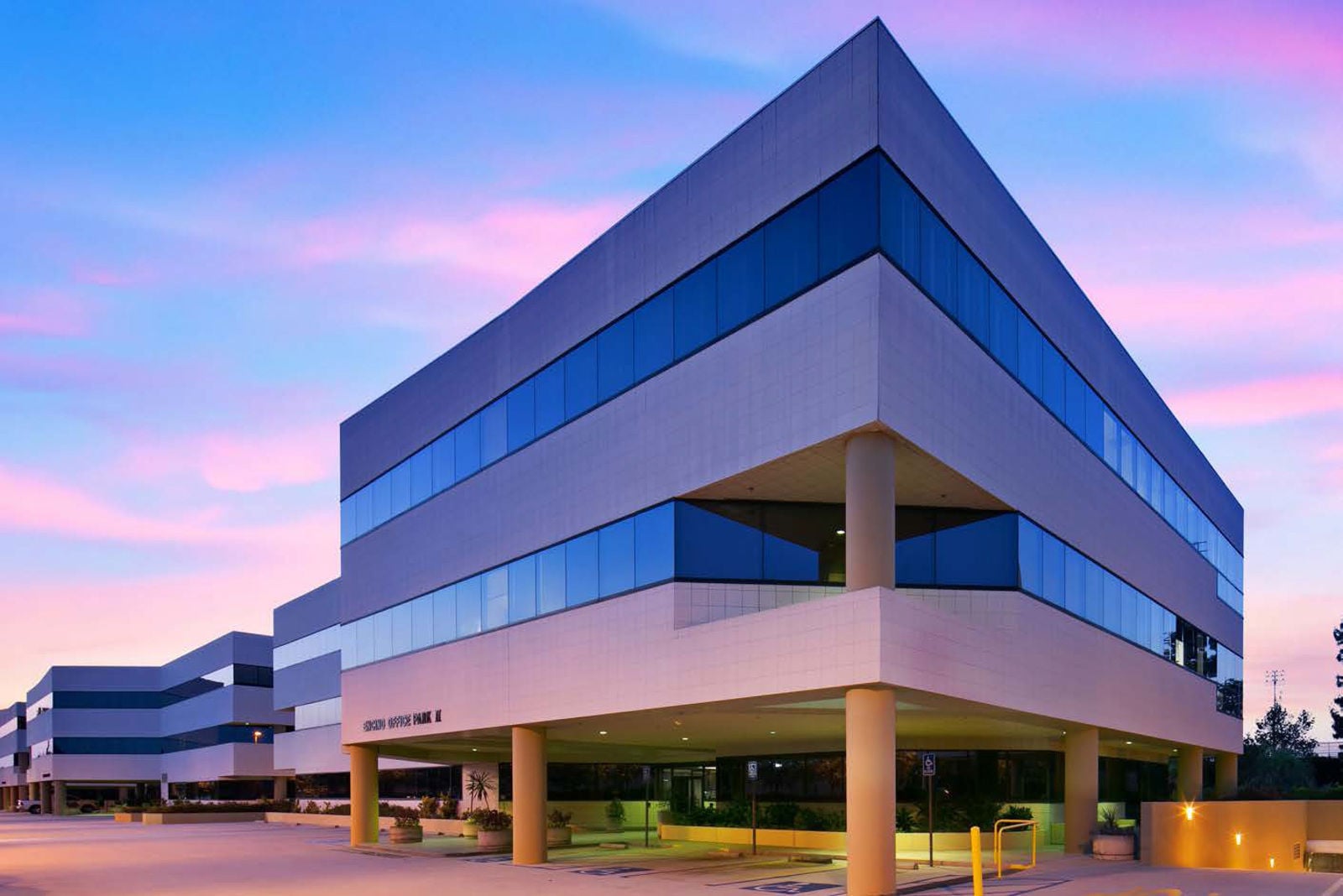 Encino Crossing Medical primary photo