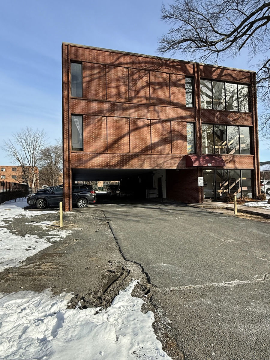 896 Asylum Avenue 896 Asylum Avenue - Image 3