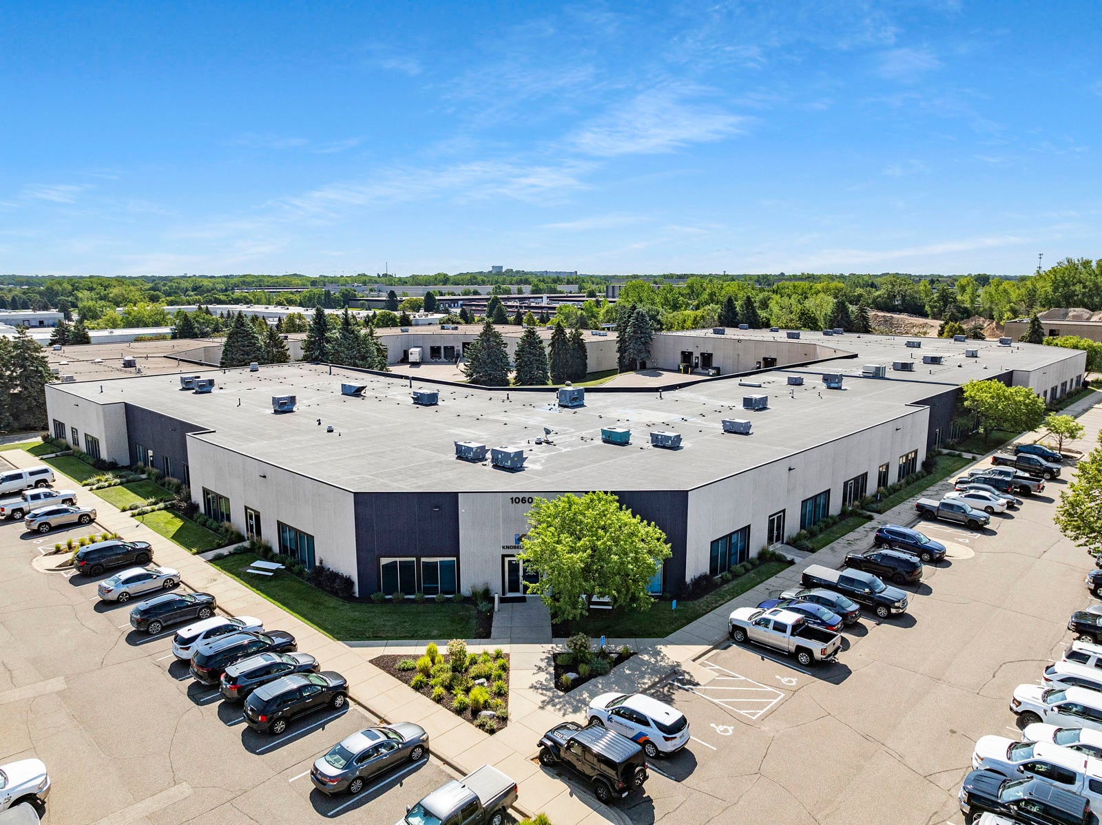 1060 Lone Oak Rd, Eagan-44 (1).JPG