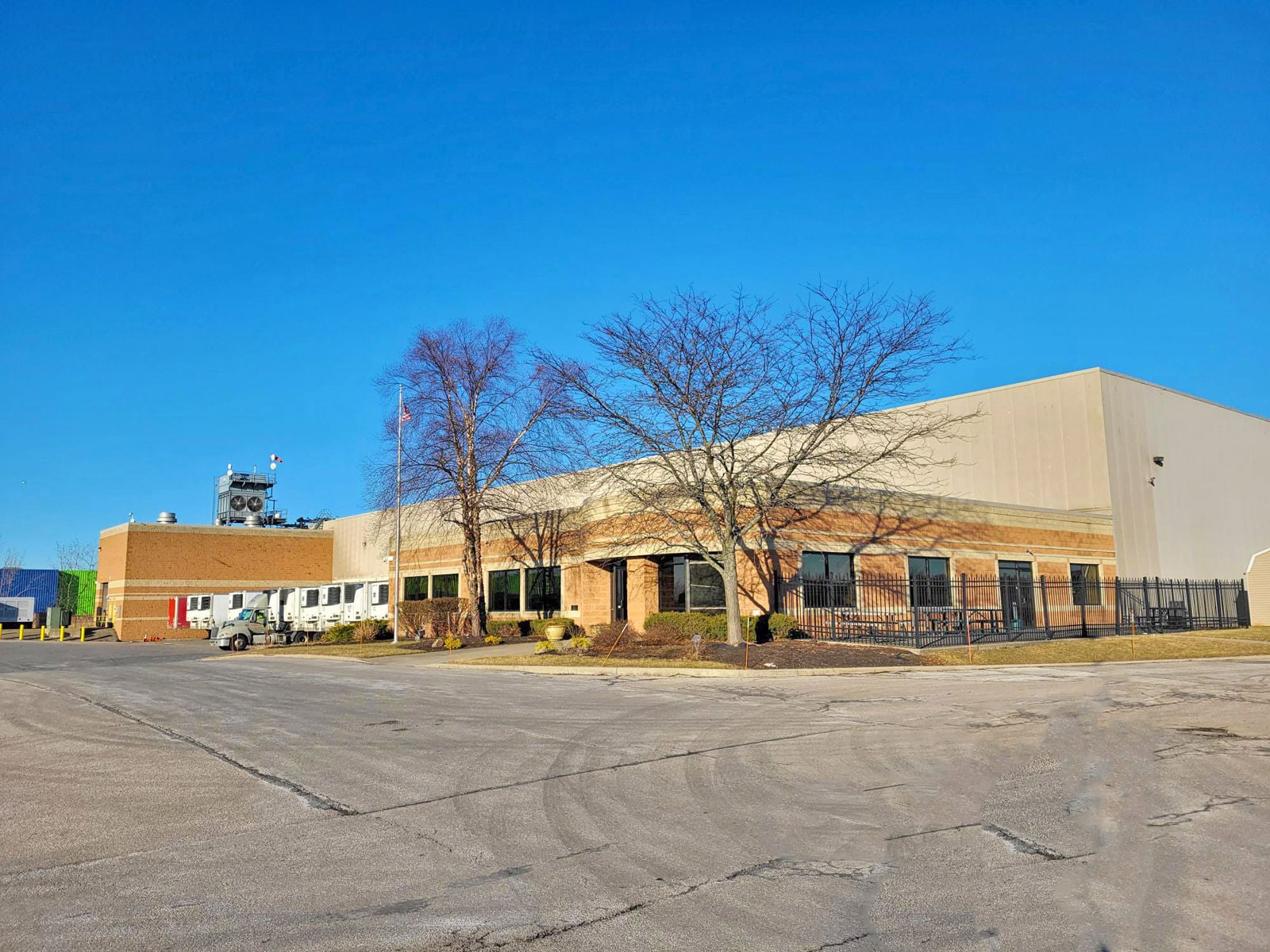 Main Photo_12200 Corporate Dr