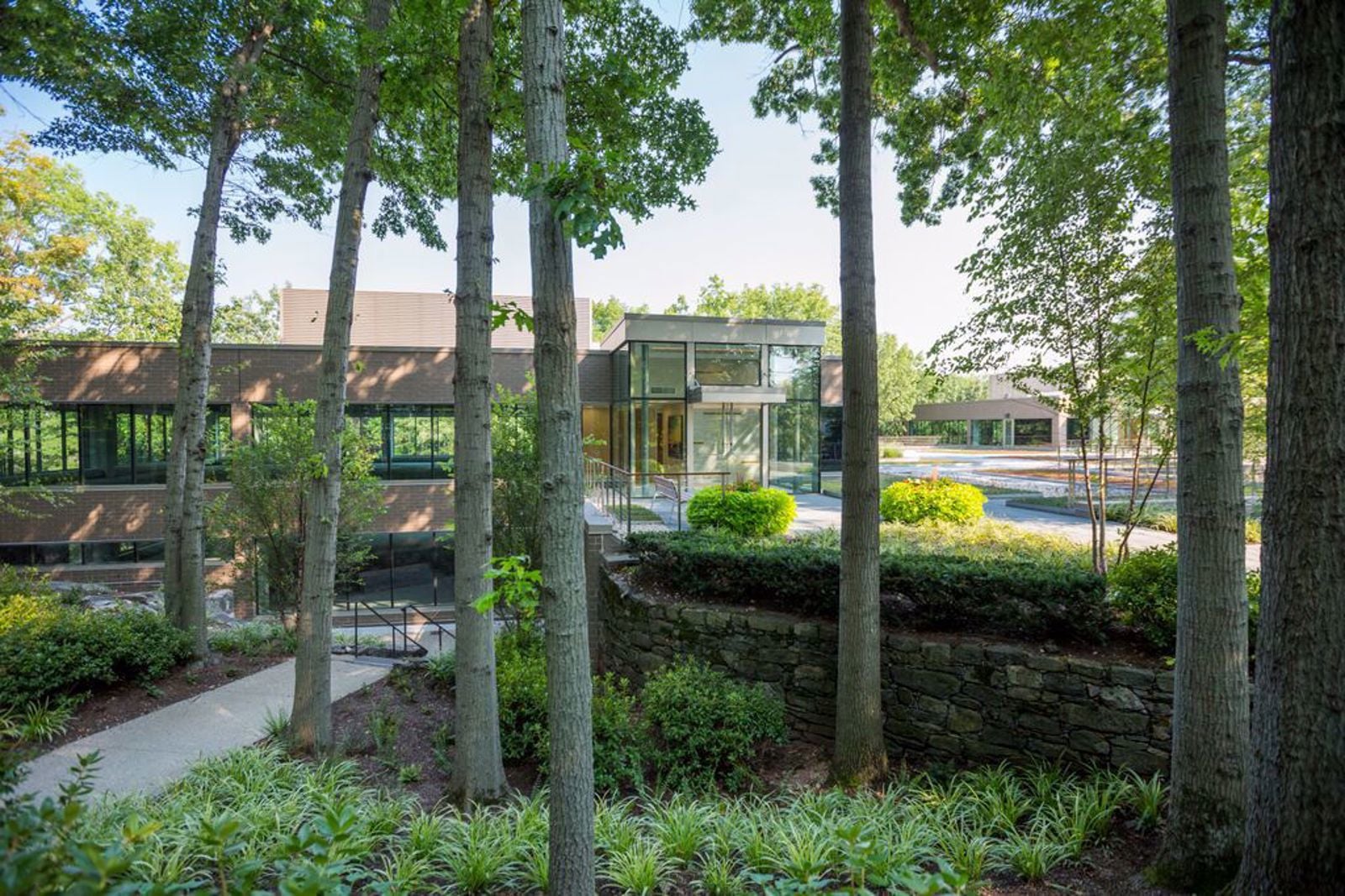 3 KnXwGRXkdLzirAL2EqeNC-7QHdjr1WI8KQIvXg4pNxA,7aBY9LpWGa8Vn4hgzNSolHlerDRm2rCfo9yFkdVeNBg