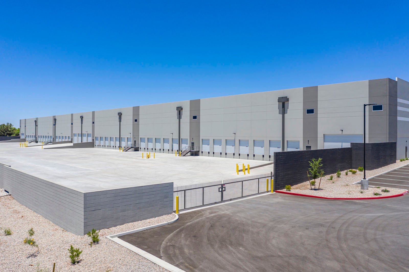 Gilbert Gateway_31.JPG