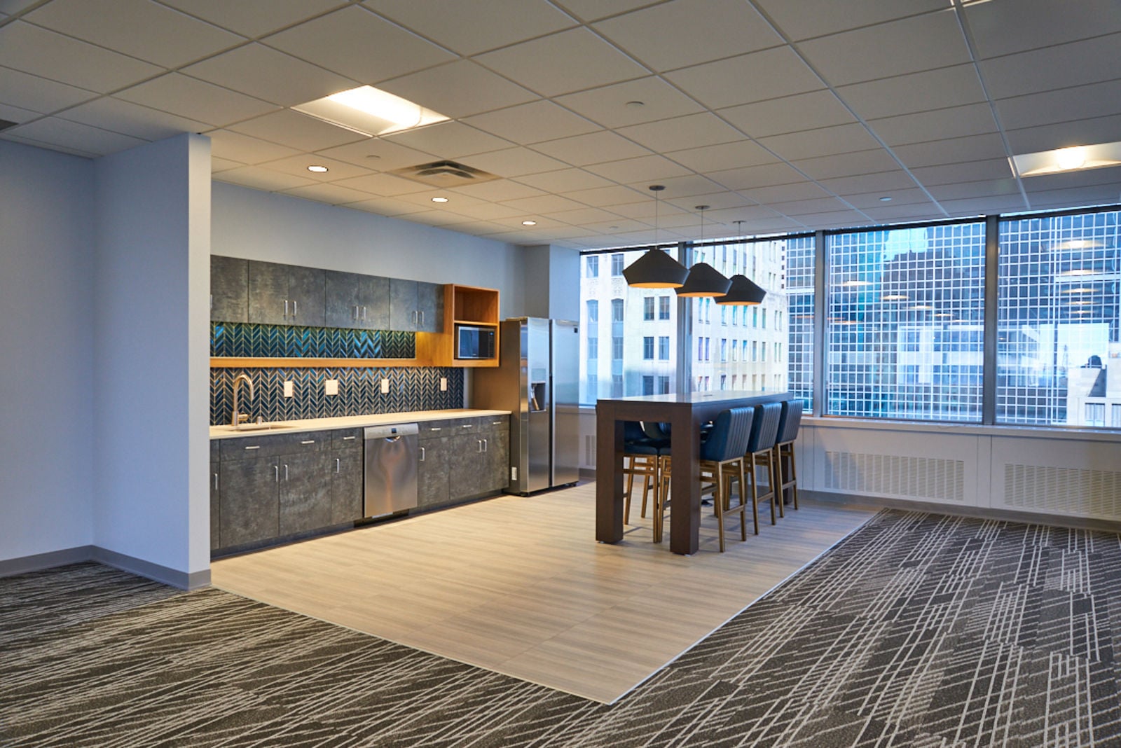 LoRz-120 S 6th St MPLS CBRE20190252