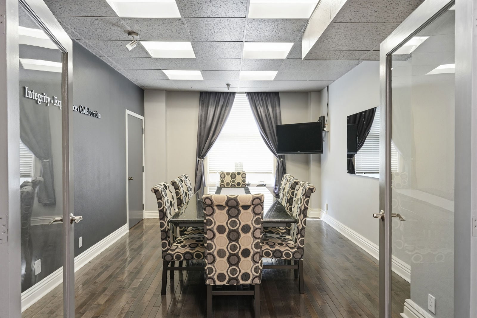 18-18_CMP_CBRE_2014_Tulare_St_Fresno