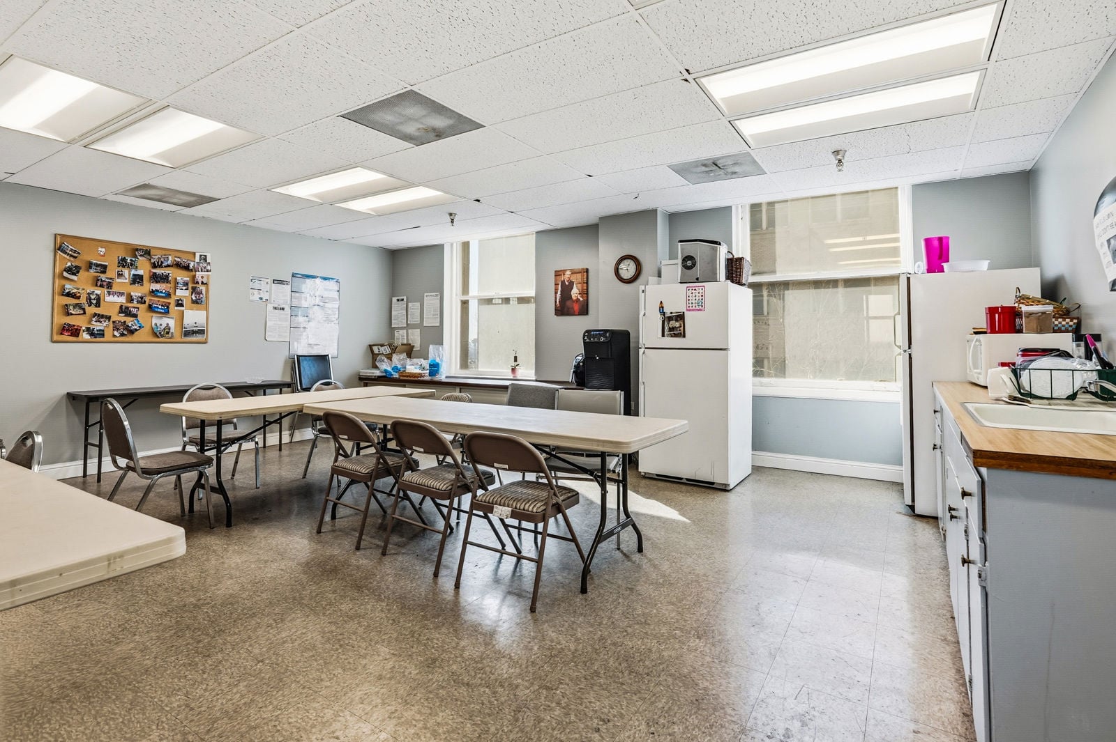 29-29_CMP_CBRE_2014_Tulare_St_Fresno