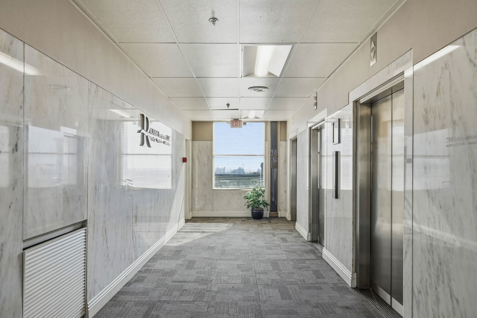 31-31_CMP_CBRE_2014_Tulare_St_Fresno