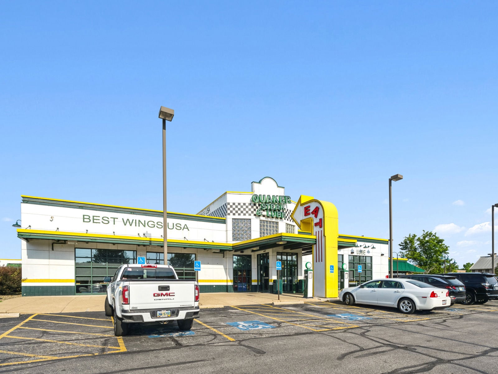 10,200 SF Freestanding Restaurant For Sale 5935 Canal Road - Image 2