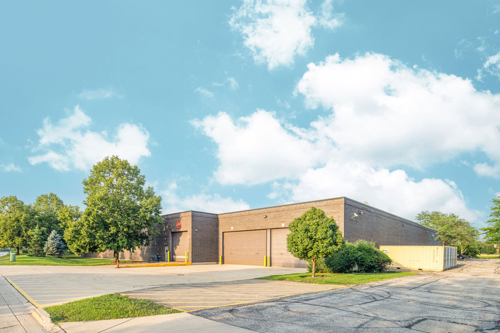 600KnightsbridgePkwy_2023_PropertyPhoto_bt40783 4.JPG