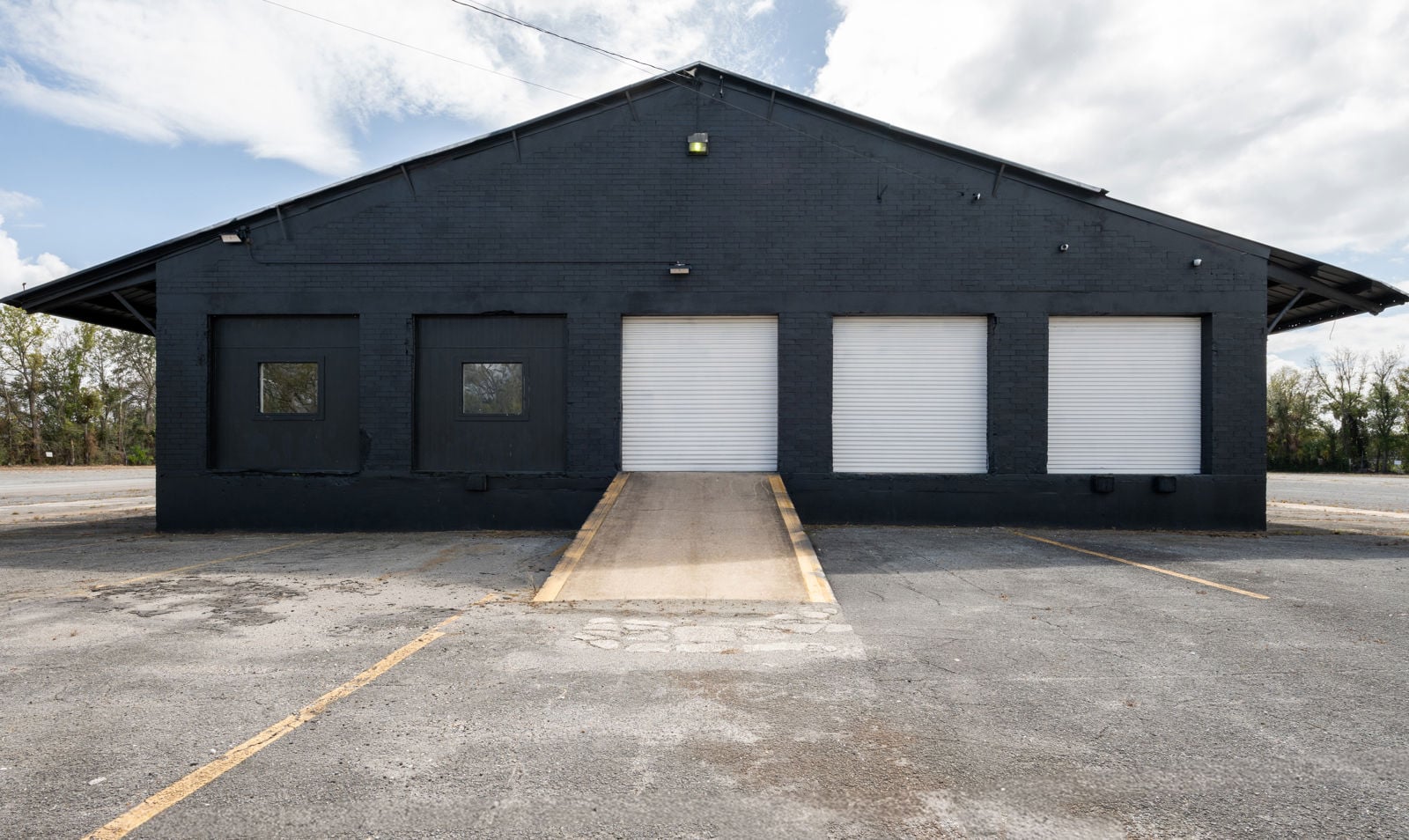 CBRE - 900 Canal St. - Exterior-9699