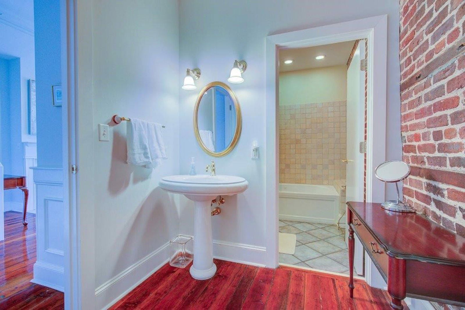 235 Meeting Carolina Suite 1