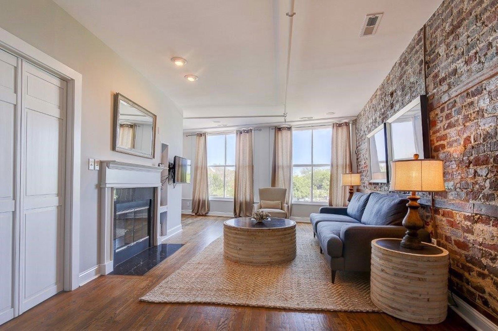 235 Meeting Soho Suite 2