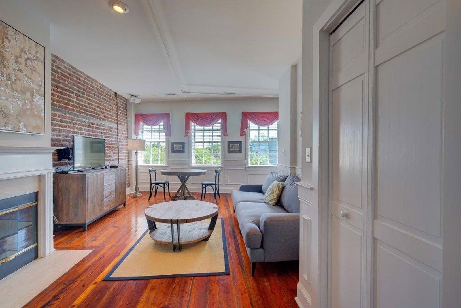 235 Meeting Carolina Suite 15