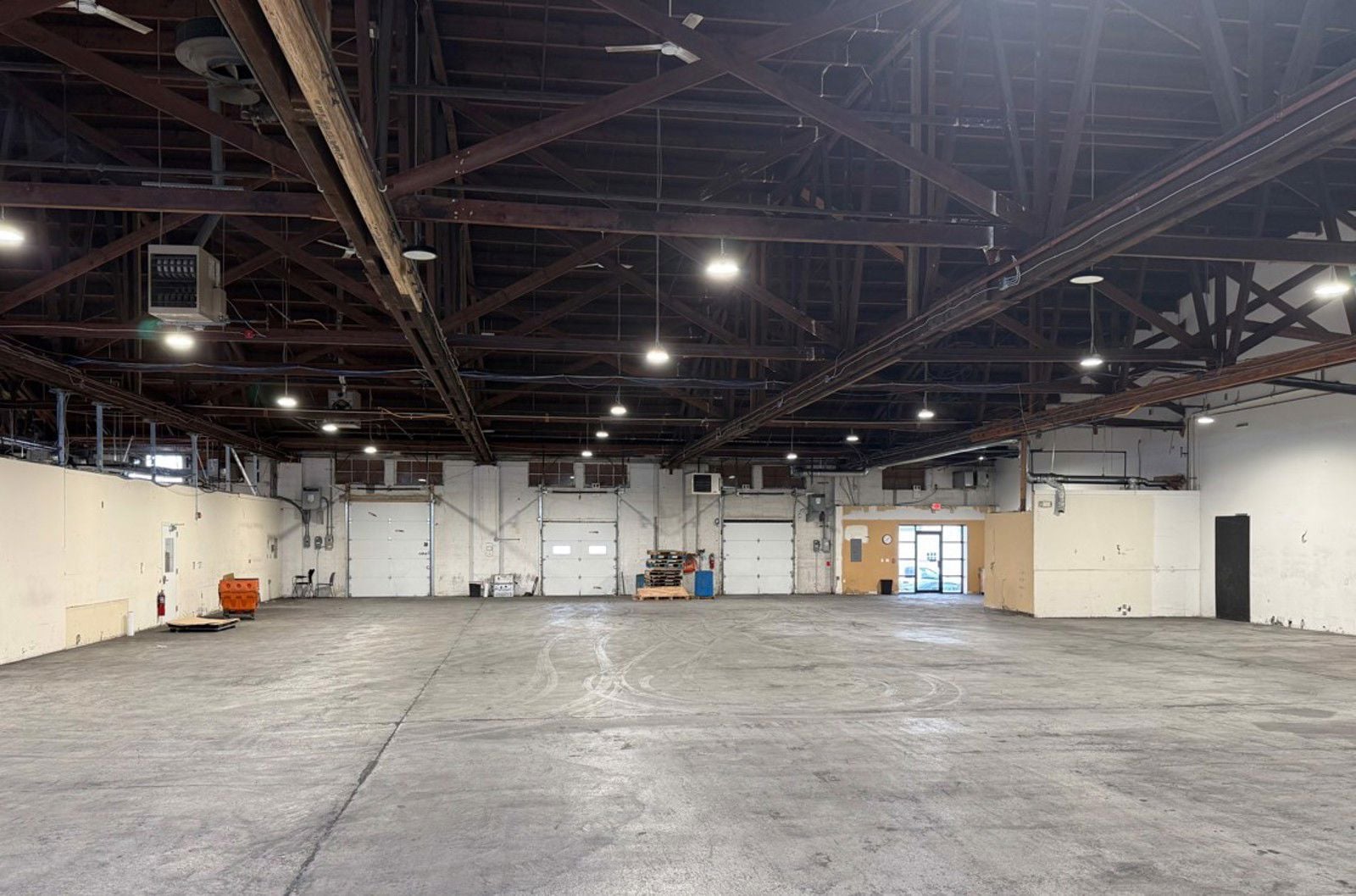 4 Easy Warehouse View 12 09 25 cropped