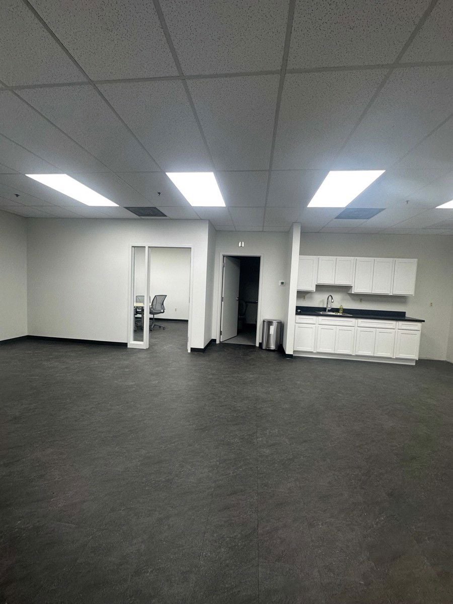 625 Day Hill Rd_Inside pic 4