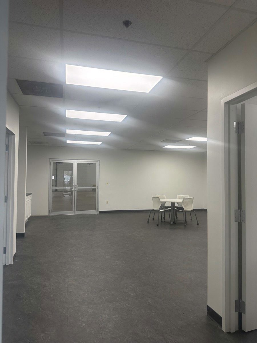 625 Day Hill Rd_Inside pic