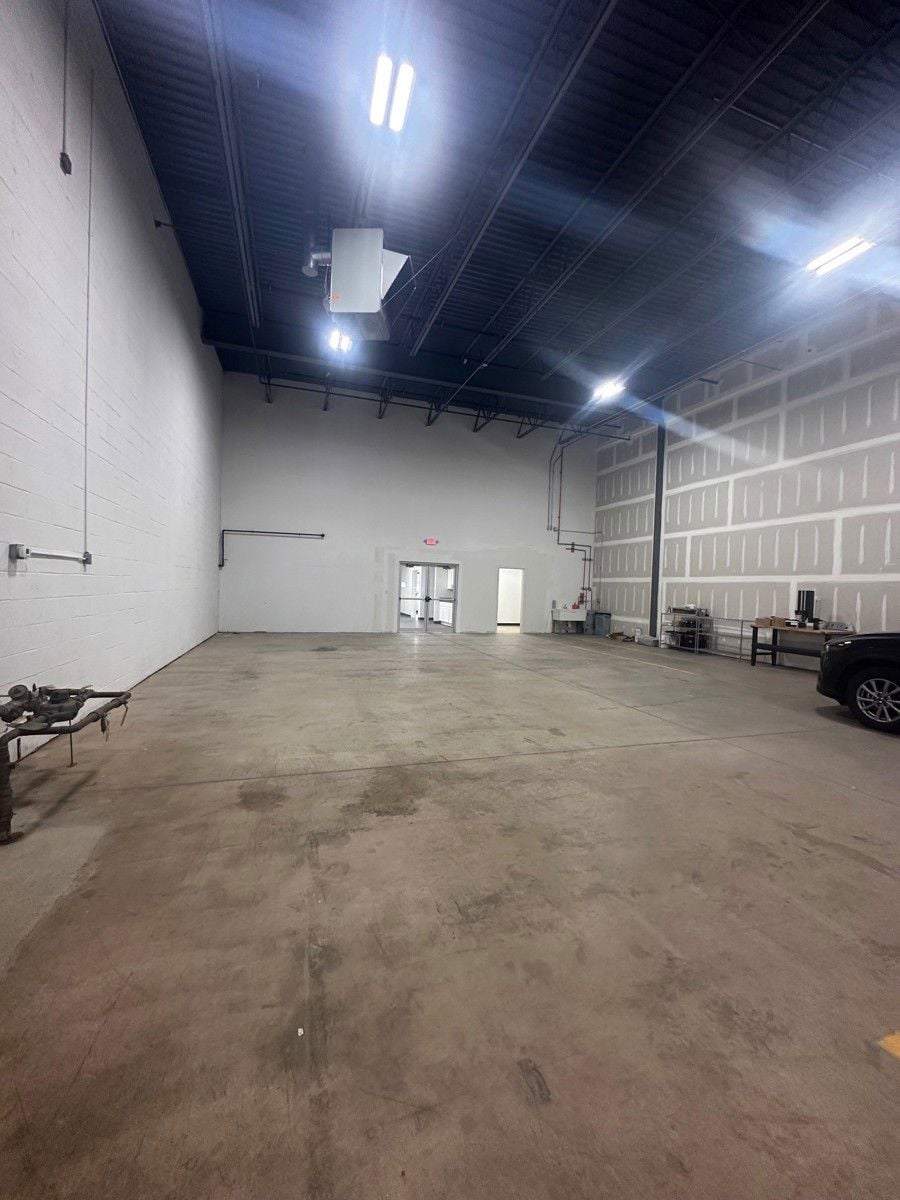 625 Day Hill Rd_Inside pic 7