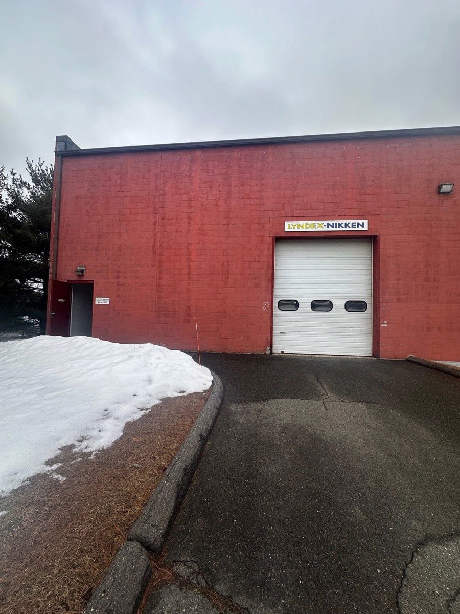 625 Day Hill Rd_Drive in