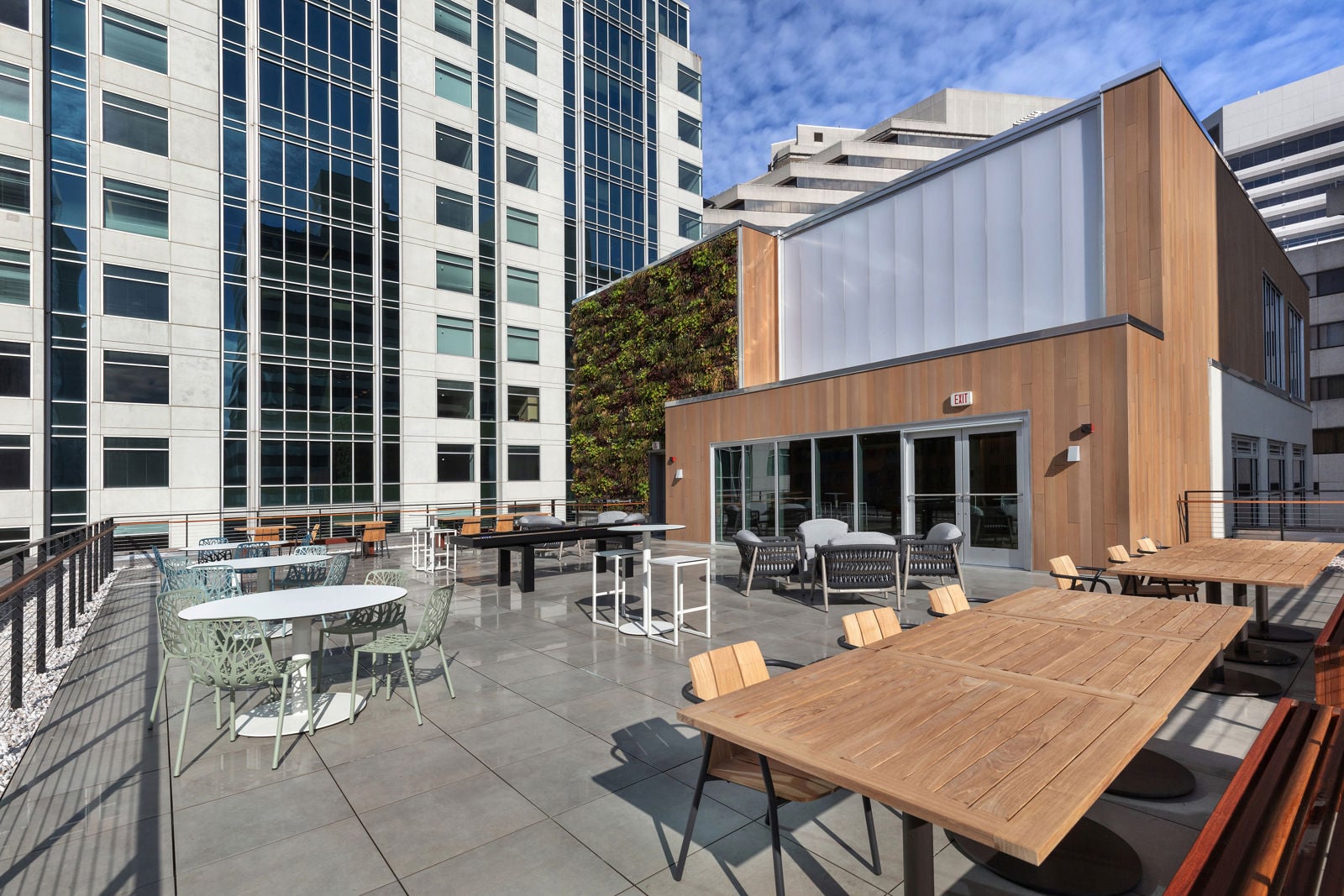 2BM_Rooftop_1_JPE_9755