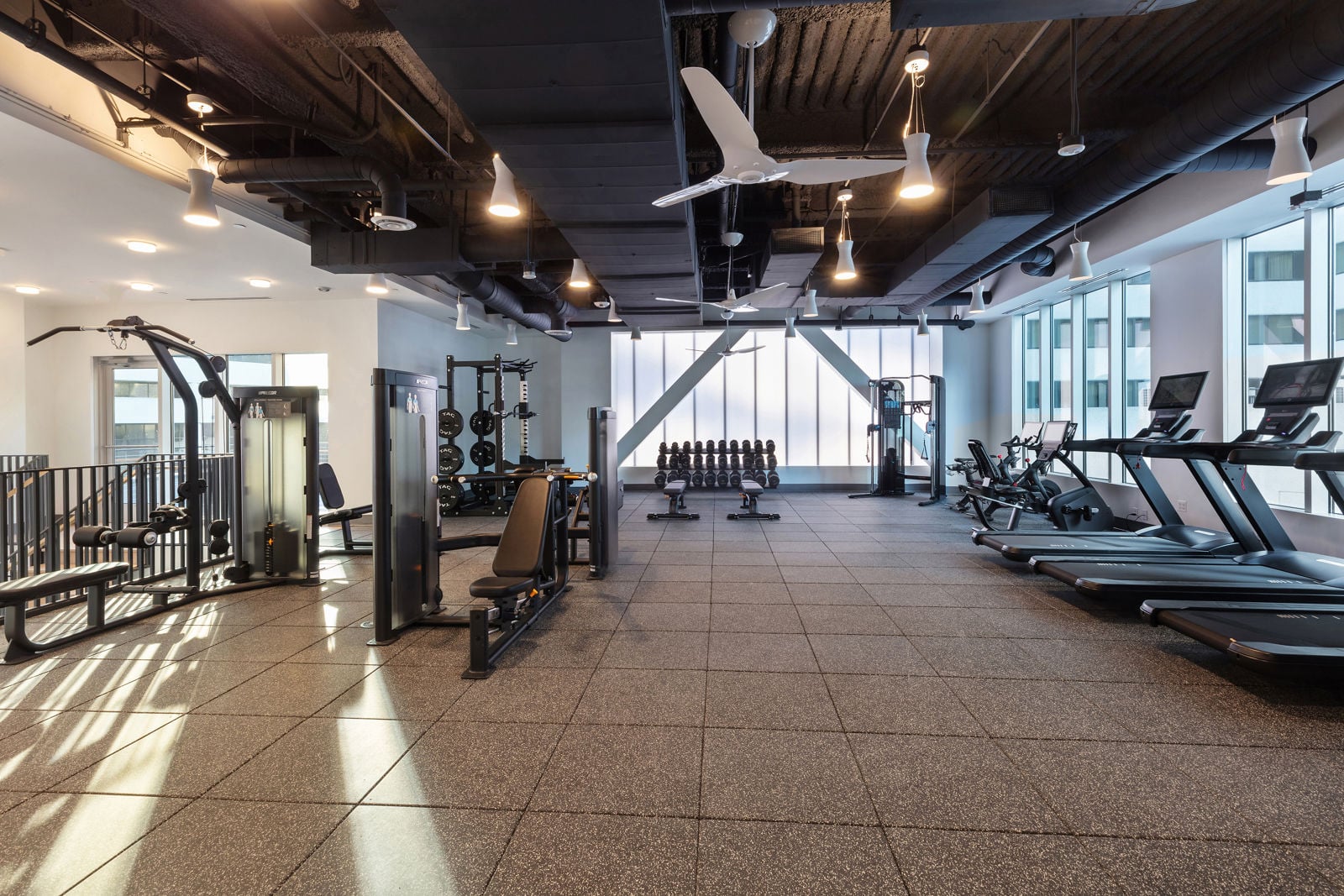 2BM_FitnessCenter_1_JPE_9687