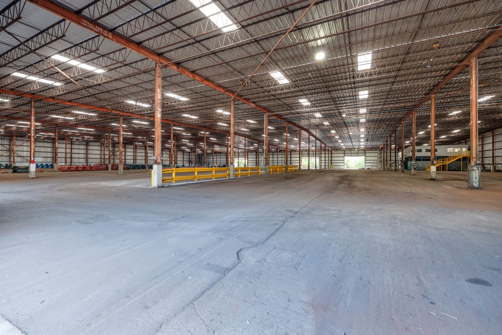 27-Warehouse-873A7624-Edit