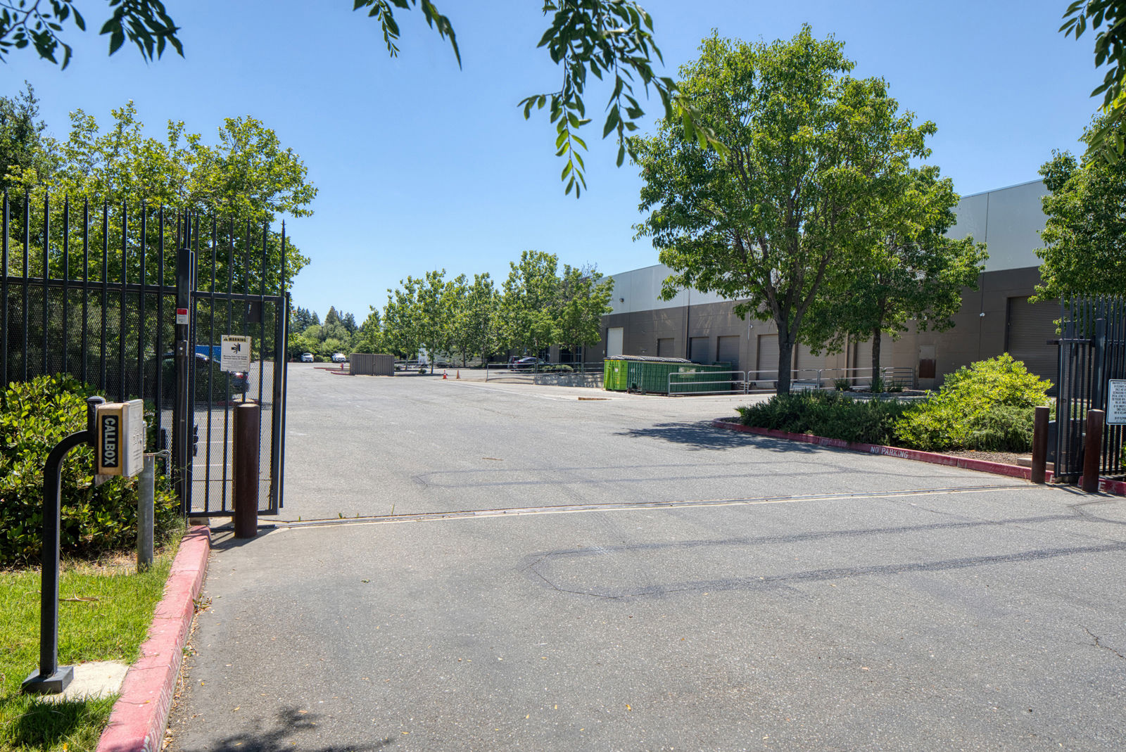 3121 Evergreen Avenue - Image 3