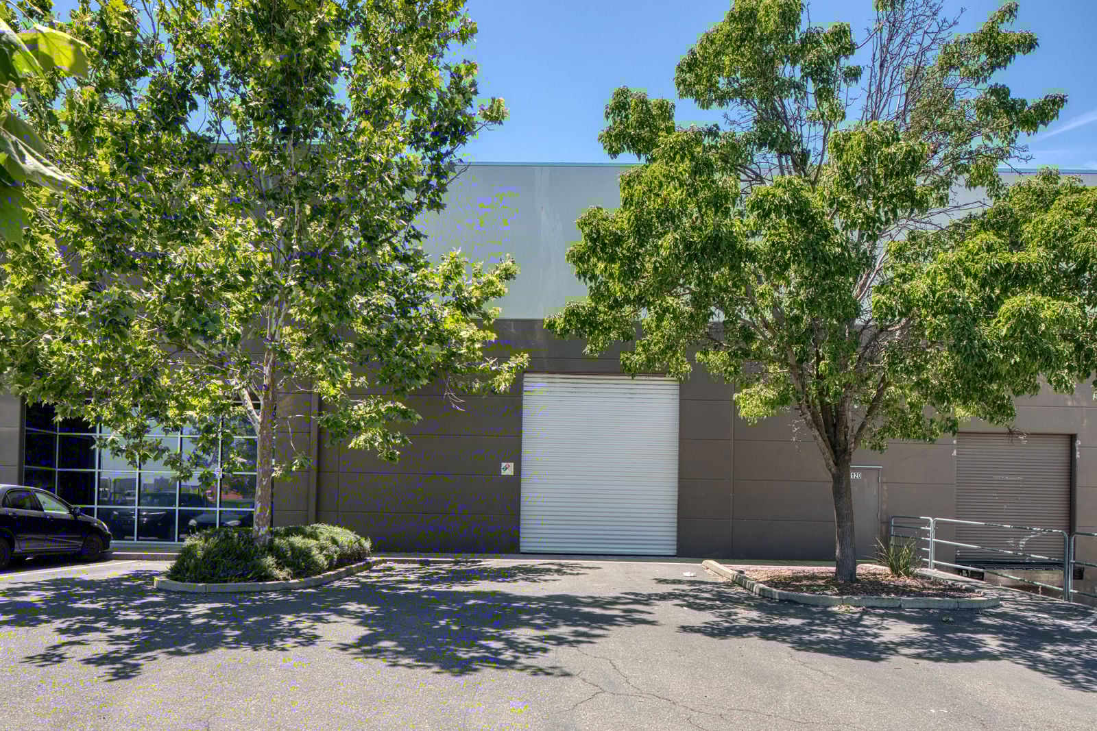 3121 Evergreen Avenue - Image 4