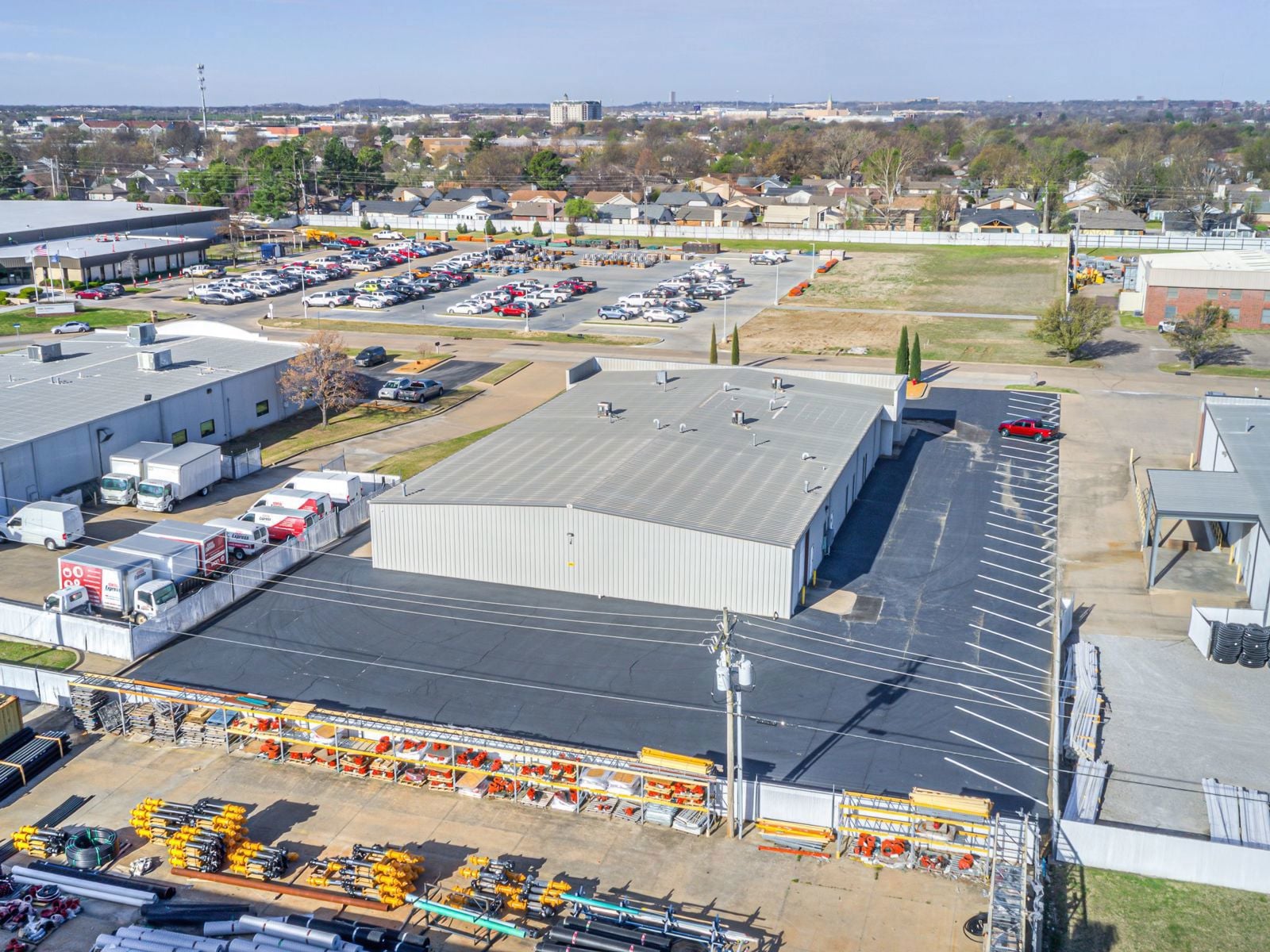 1827 North Yellowood - Building Rear