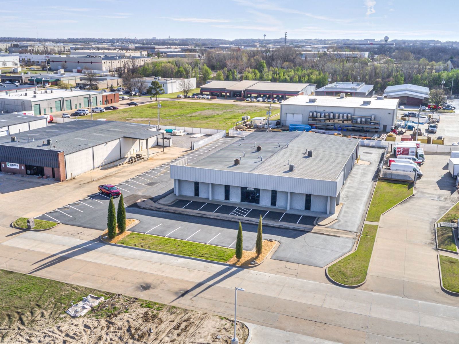 1827 North Yellowood  - Building Front