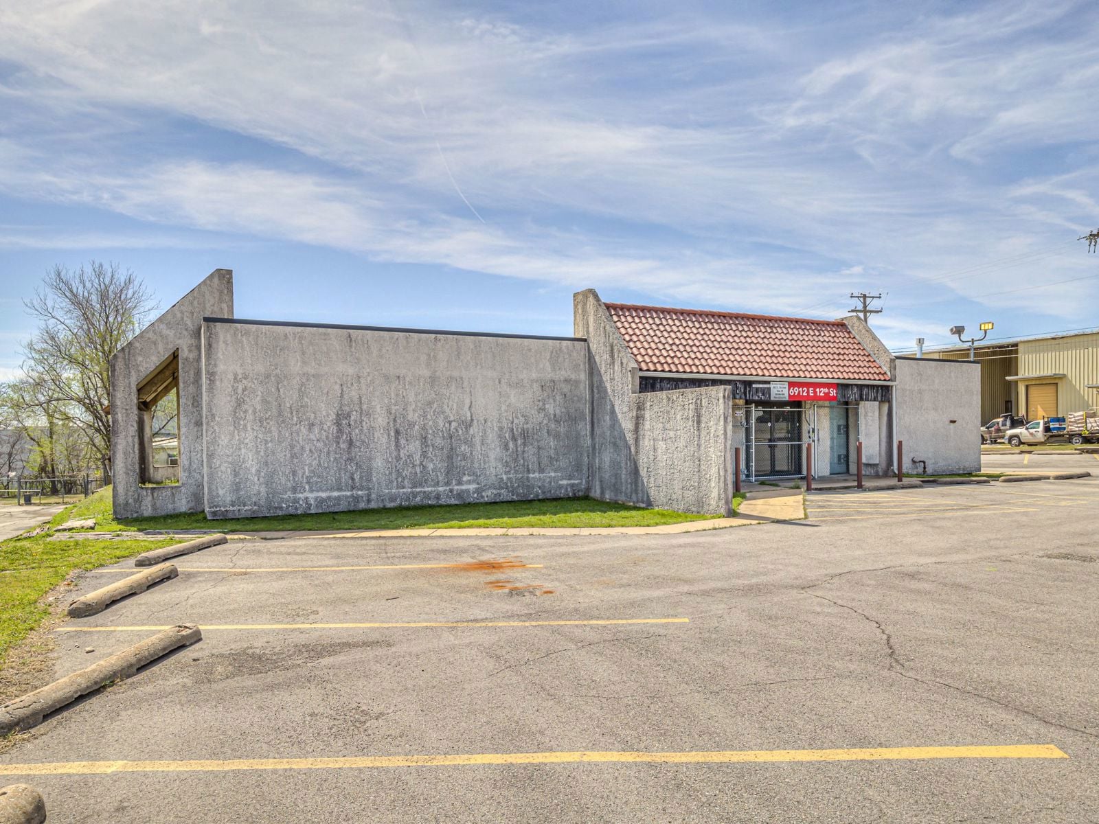 6912 East 12th Street-4