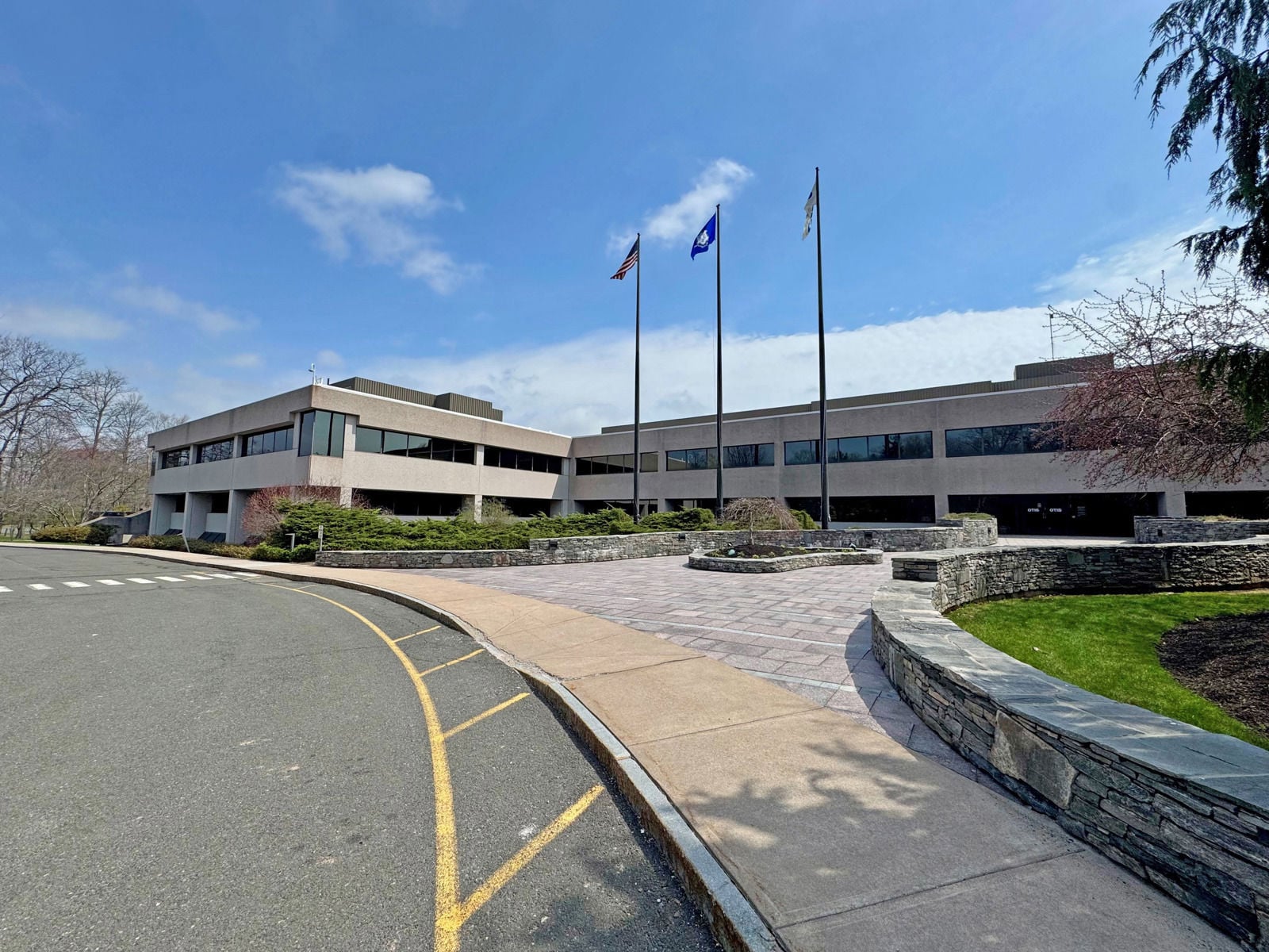The Point at I-84 1 Carrier Place - Image 1