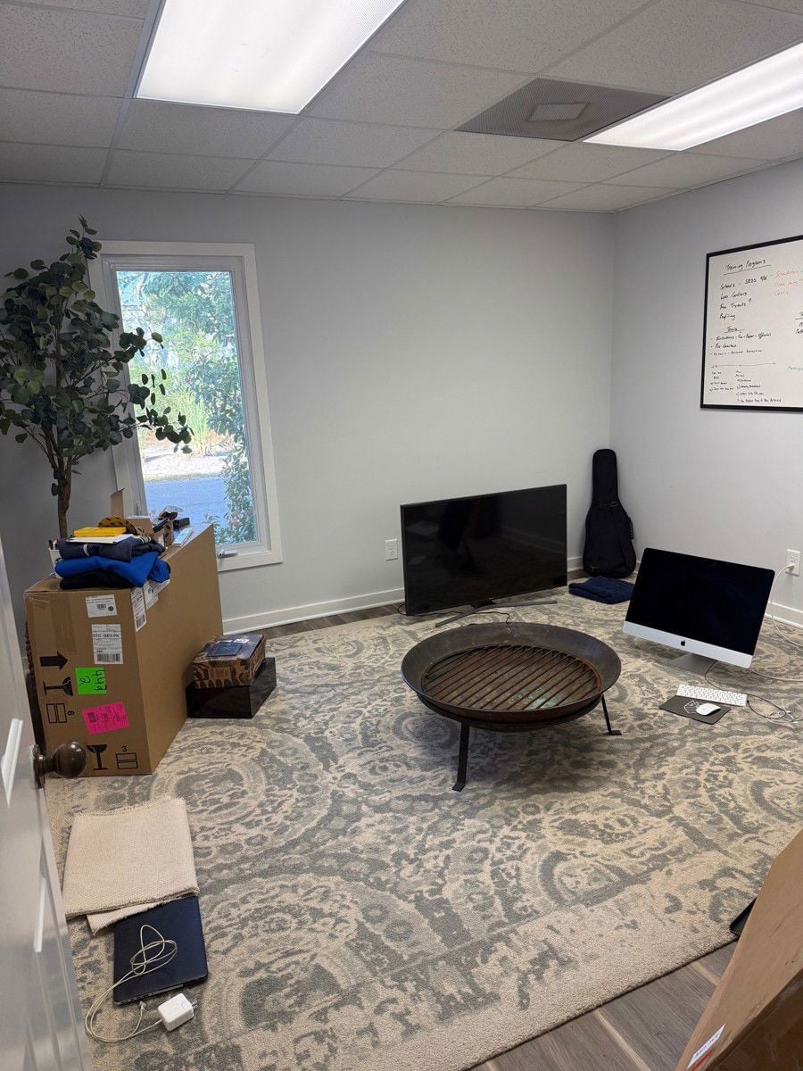 782 Johnnie Dodds Suite E Office 4