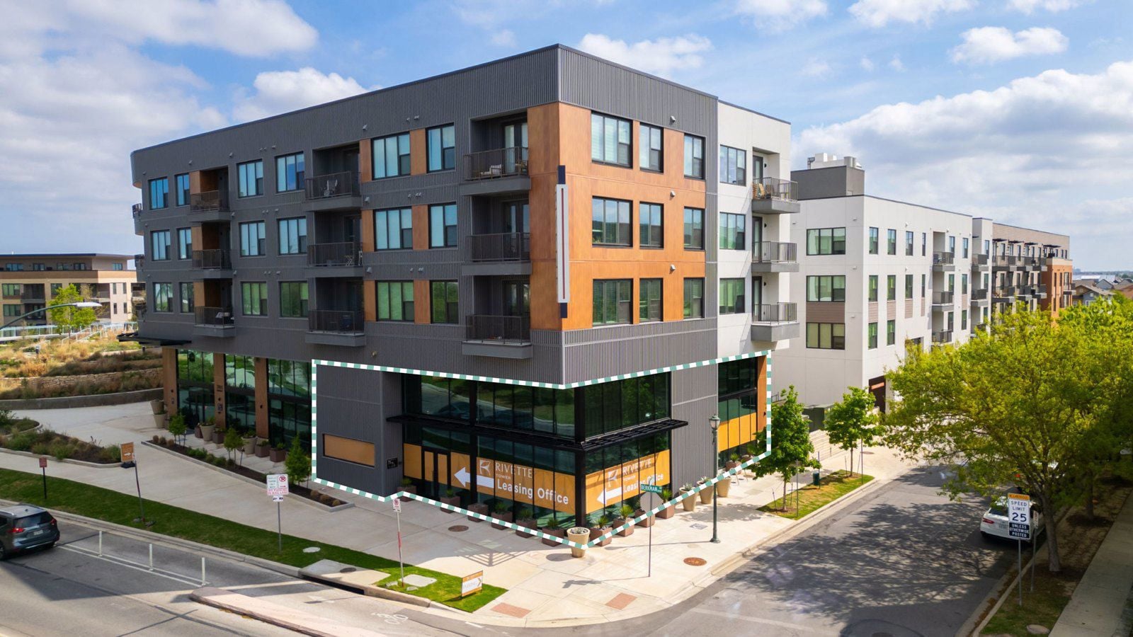 12-SQFT-0323_outline