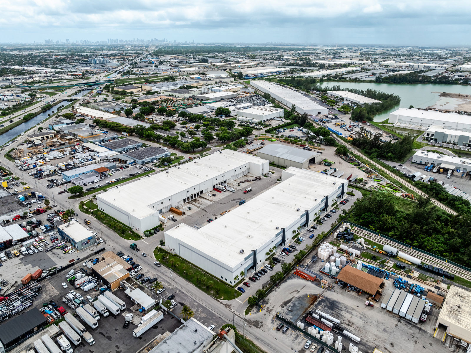 8200 -8300NW93rdStMedley_028