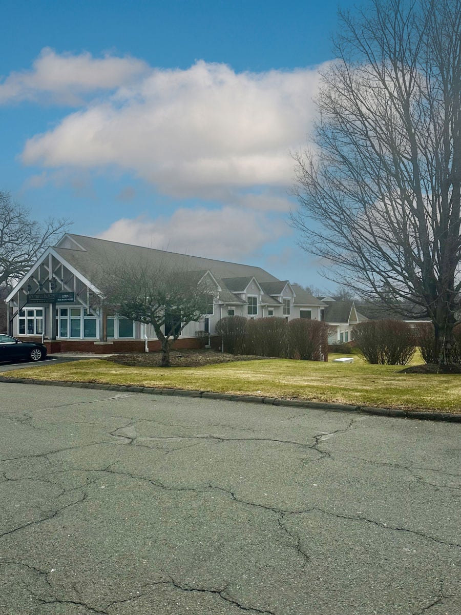 120 Simsbury Road_pic 2 copy