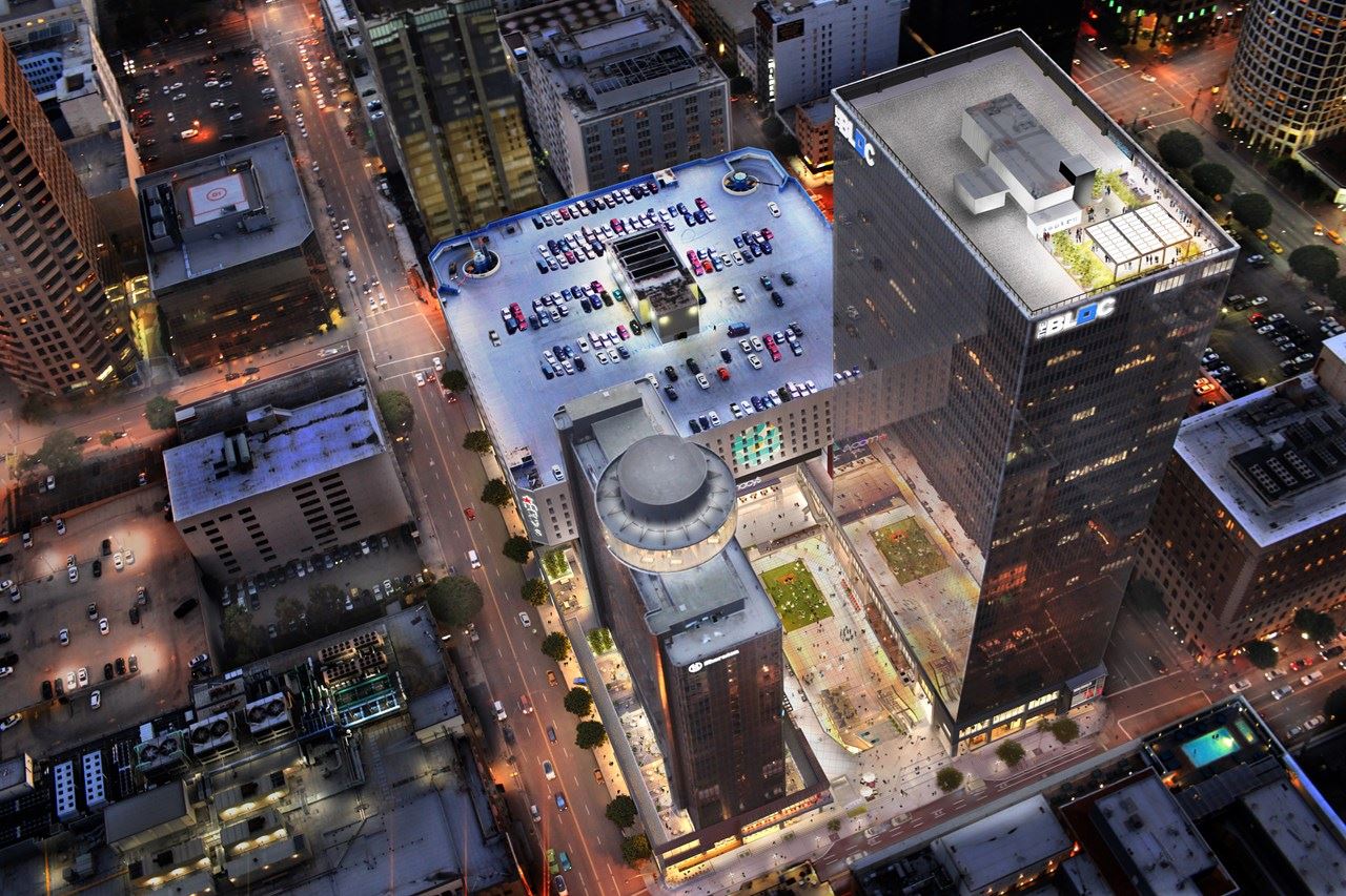 Downtown LA Open-Air Retail Center — The BLOC Vending Machine Location