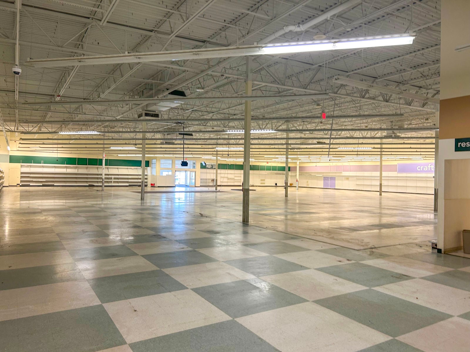 Former Joann End Cap 3665 North Rock Road - Image 3