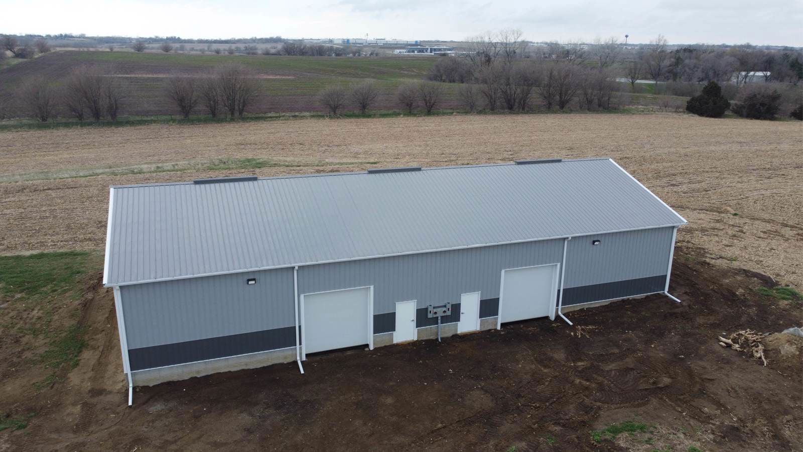 Flex Building with Outdoor Storage - 2 Bays 19615 Platteview Road - Image 5