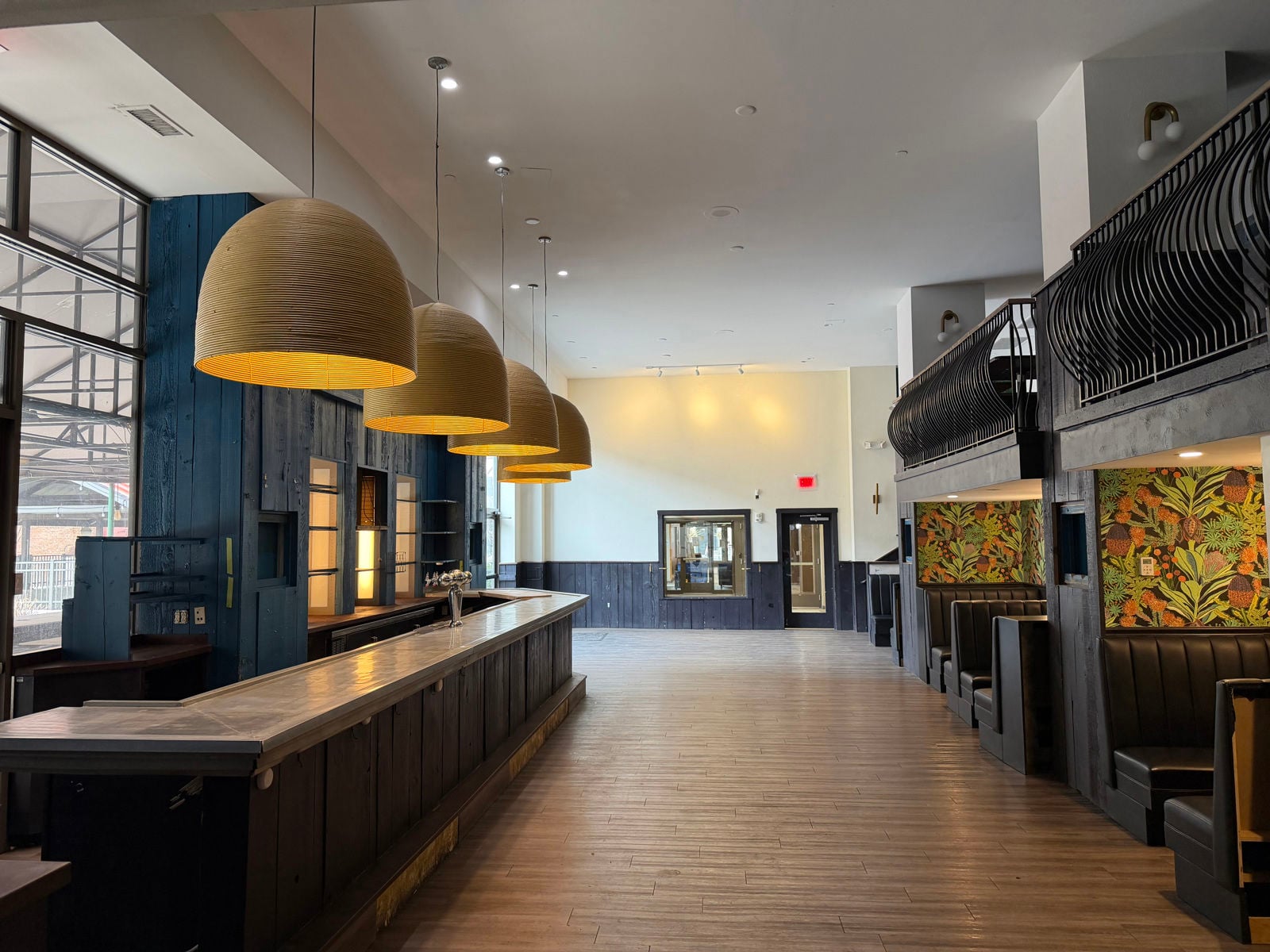 3,995 SF Premier Bar & Restaurant Space 668 Euclid Avenue - Image 9