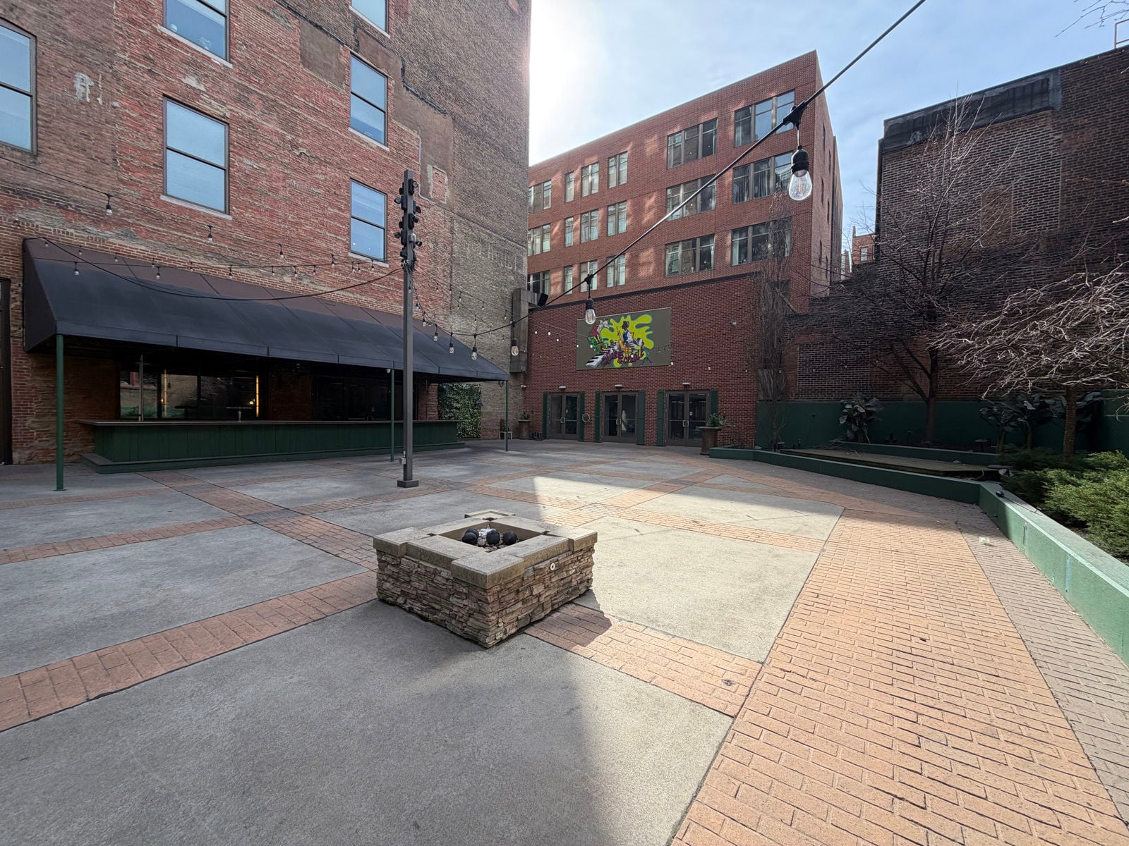 3,995 SF Premier Bar & Restaurant Space 668 Euclid Avenue - Image 5