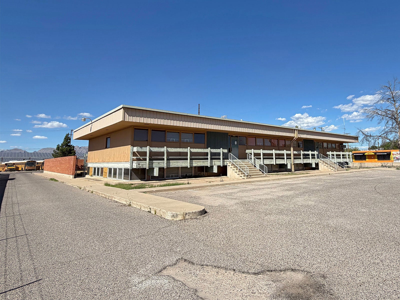 630 S Plumer - Cover