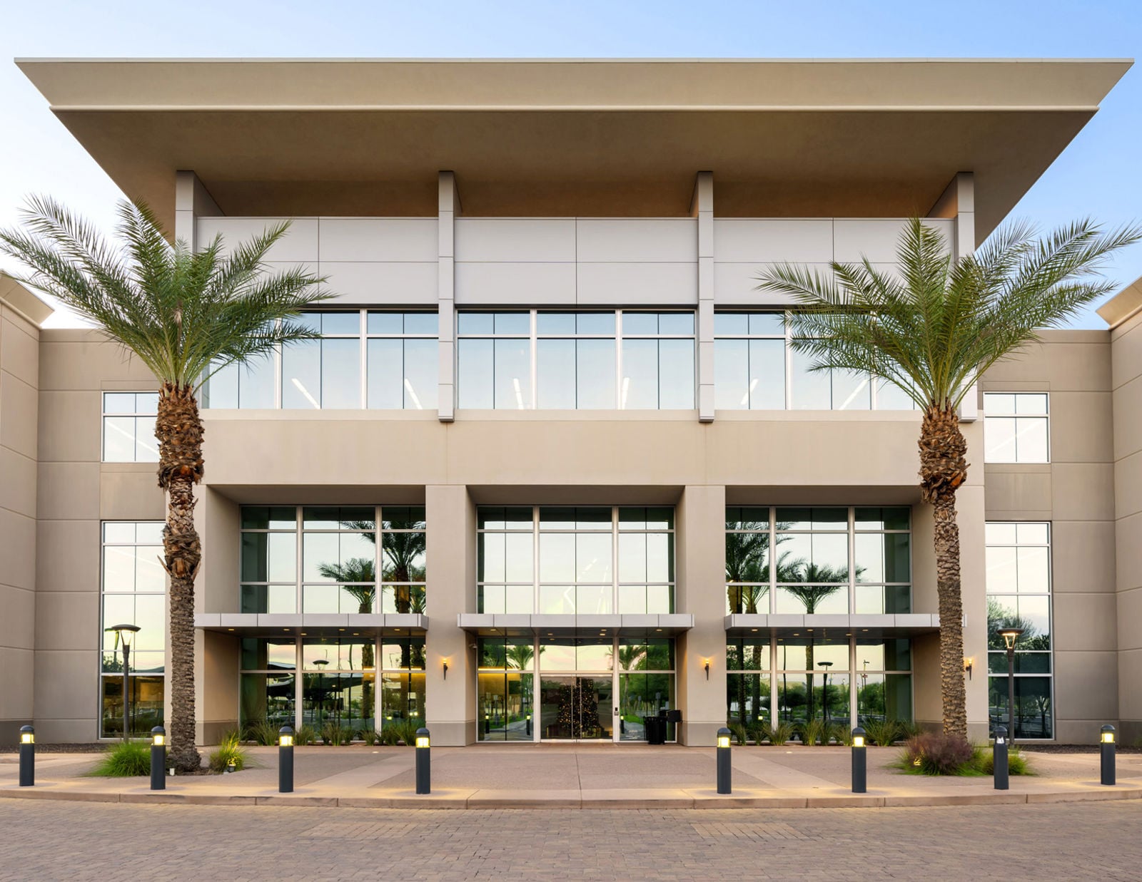 fig_image_3_51_BLDG_Front-Closeup