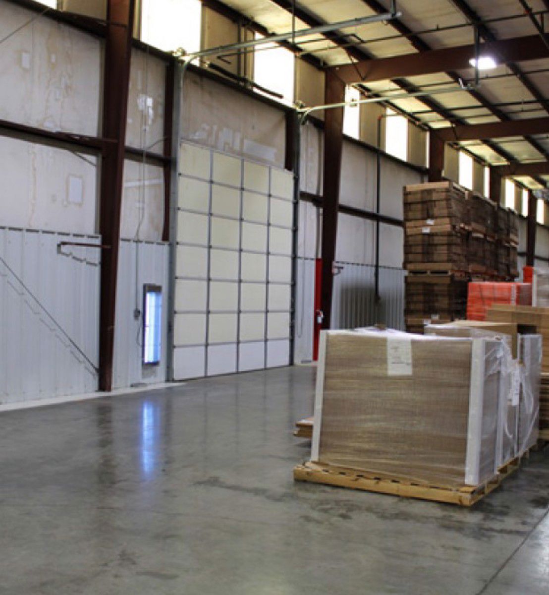 Industrial Building for Lease in Siloam Springs 1024 East Jefferson Street - Image 2