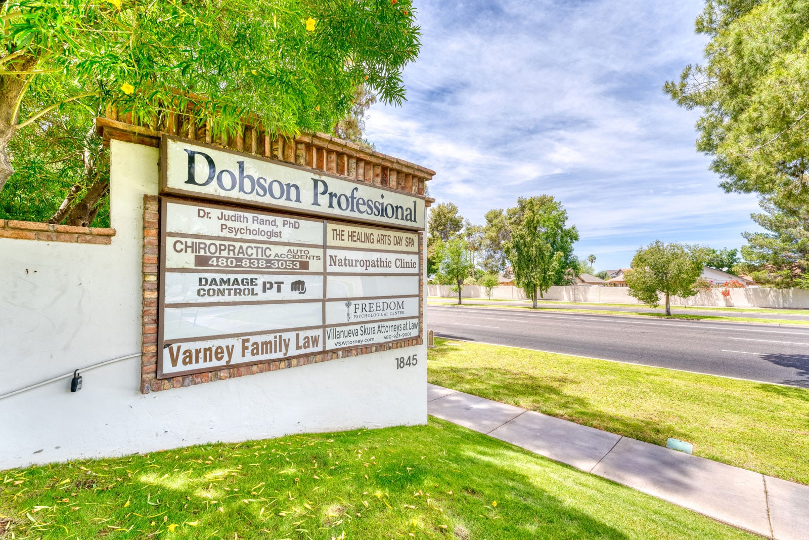 DSC03508_AuroraHDR2019-edit