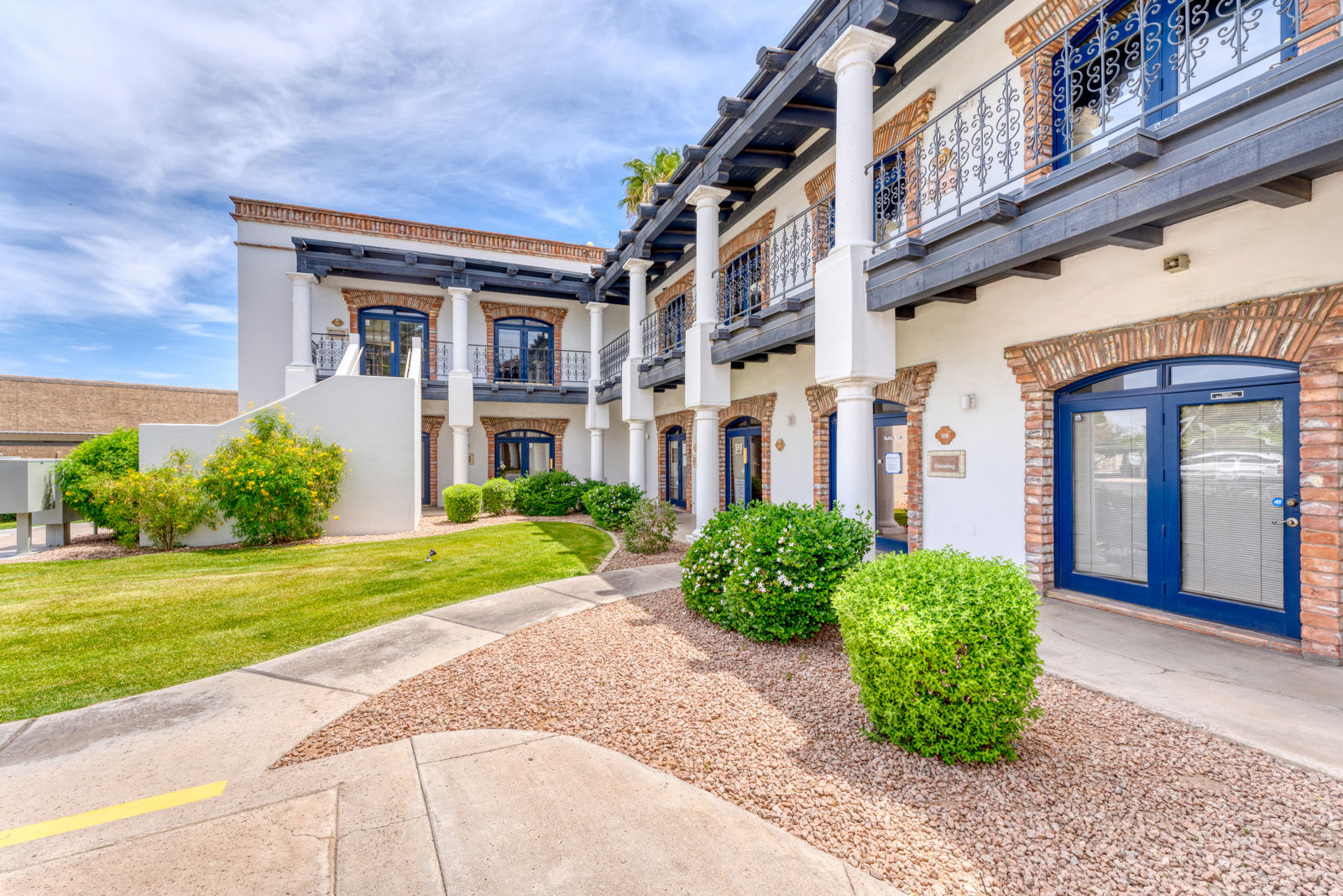 DSC03463_AuroraHDR2019-edit