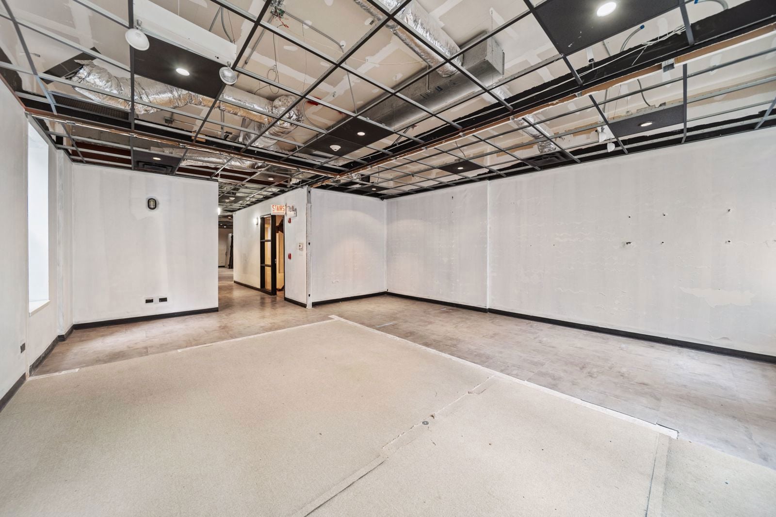 158 W Erie St, Chicago, IL (13)